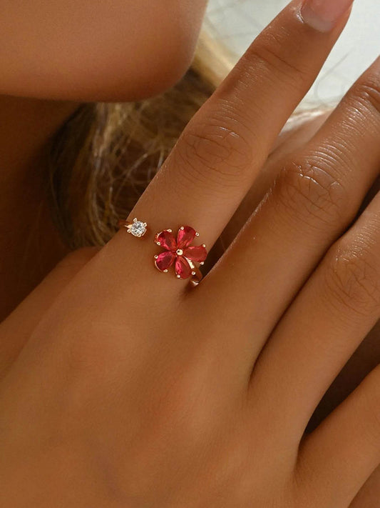 🌹✨ 18K Gold-Plated Stainless Steel Zircon Flower Ring 💎🌸 - Patelcreations